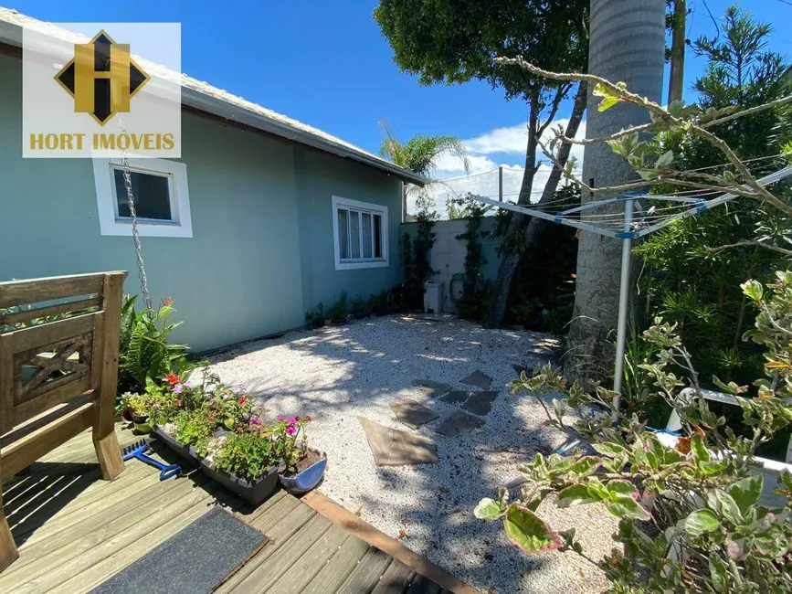 Casa com 4 quartos à venda, 257m2 em Bombinhas - SC - imagem 5 Foto 5 de Casa com 4 quartos à venda, 257m2 em Bombinhas - SC