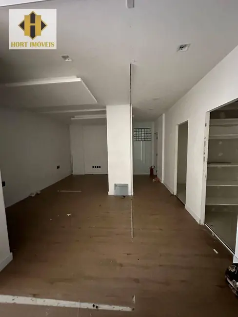 Sala Comercial para alugar, 72m2 em Centro, Balneario Camboriu - SC - imagem 4 Foto 4 de Sala Comercial para alugar, 72m2 em Centro, Balneario Camboriu - SC