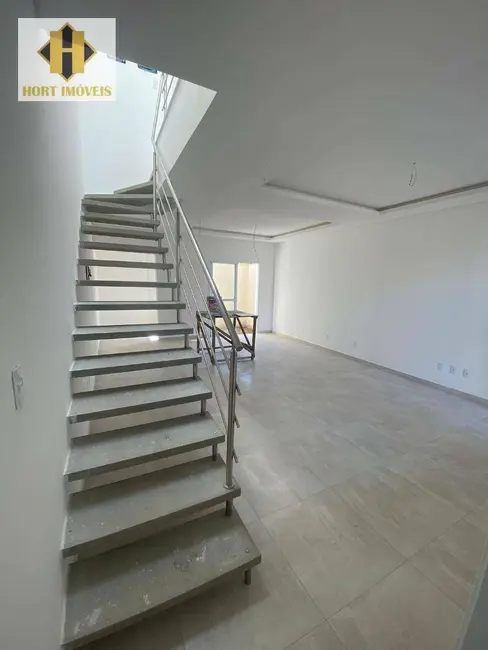 Foto 3 de Sobrado com 3 quartos à venda, 68m2 em Porto Belo - SC