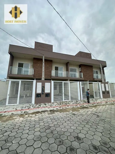 Foto 1 de Sobrado com 3 quartos à venda, 68m2 em Porto Belo - SC