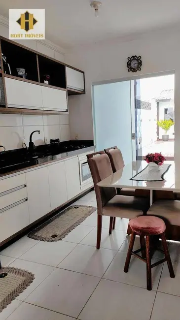 Casa de Condomínio com 2 quartos à venda, 180m2 em Tijucas - SC - imagem 5 Foto 5 de Casa de Condomínio com 2 quartos à venda, 180m2 em Tijucas - SC