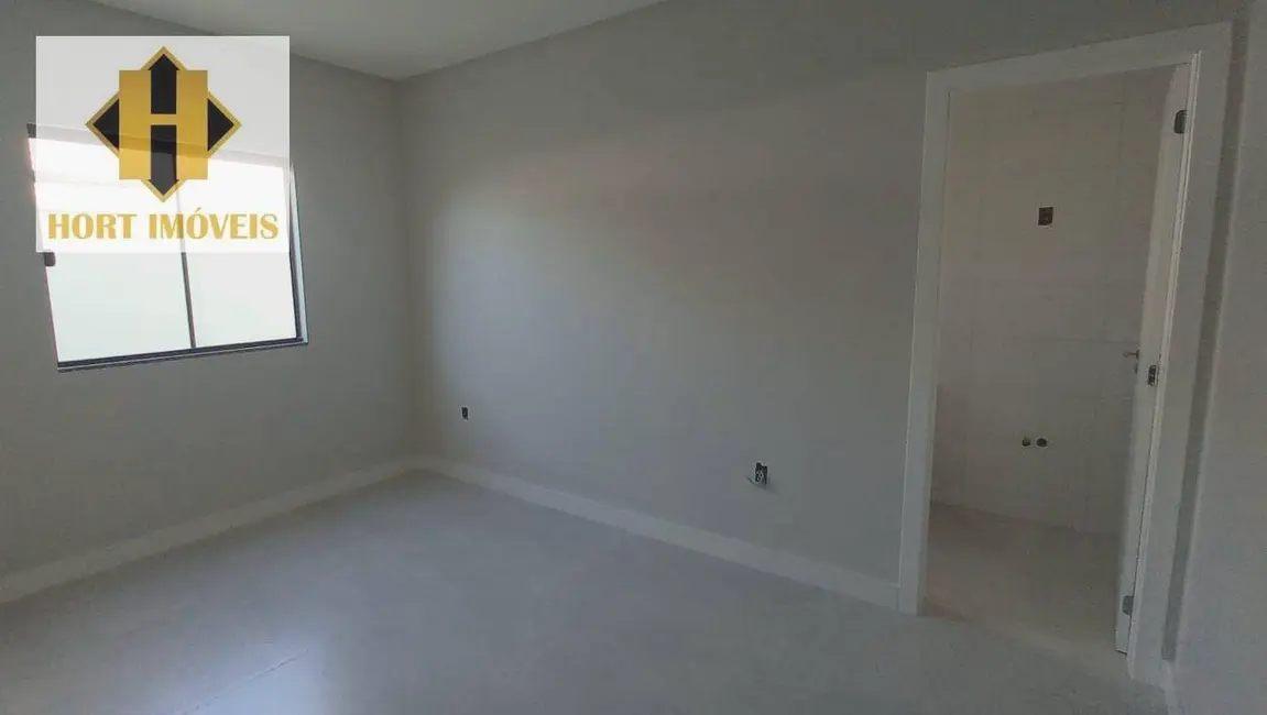 Foto 8 de Casa com 3 quartos à venda, 150m2 em Itapema - SC