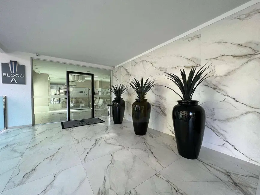 Foto 5 de Apartamento com 4 quartos para alugar, 200m2 em Meia Praia, Itapema - SC