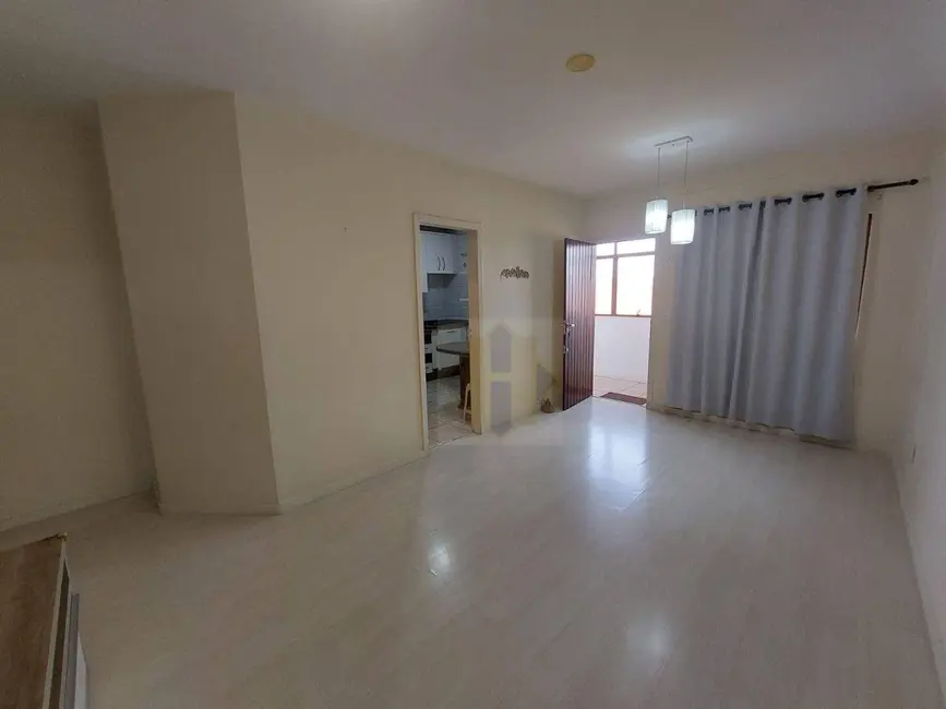 Apartamento com 2 quartos à venda, 75m2 em Centro, Tijucas - SC - imagem 6 Foto 6 de Apartamento com 2 quartos à venda, 75m2 em Centro, Tijucas - SC