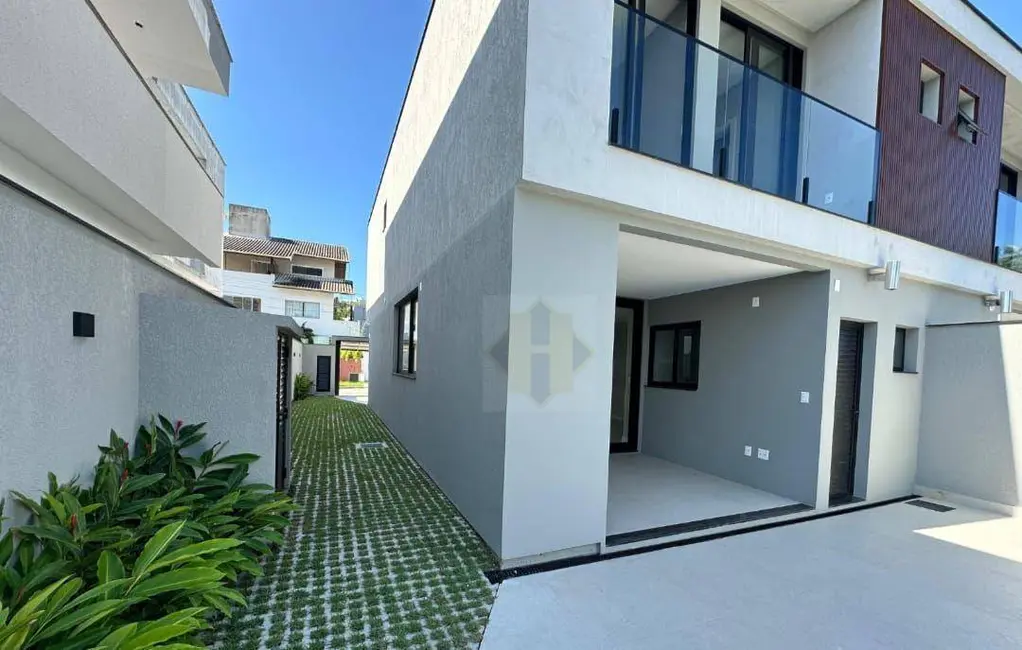 Foto 3 de Casa de Condomínio com 3 quartos à venda, 238m2 em Porto Belo - SC