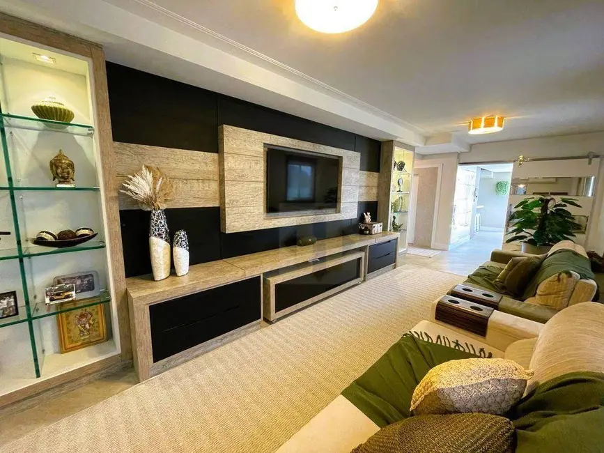 Foto 5 de Apartamento com 3 quartos à venda, 203m2 em Centro, Balneario Camboriu - SC