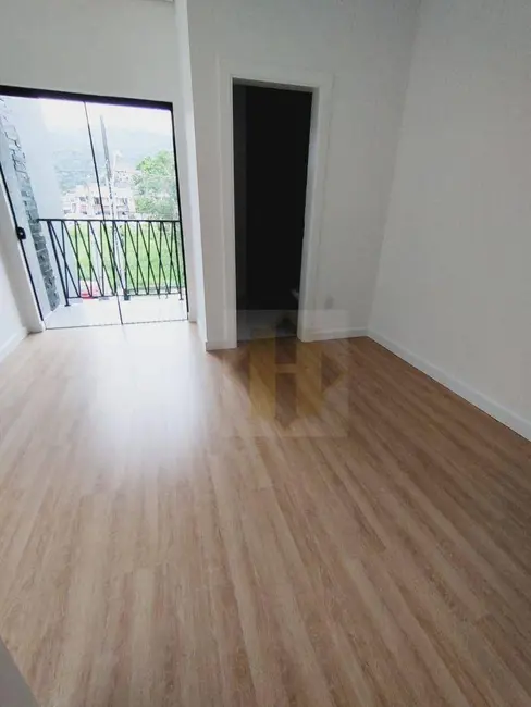 Foto 5 de Sobrado com 2 quartos à venda, 120m2 em Itapema - SC