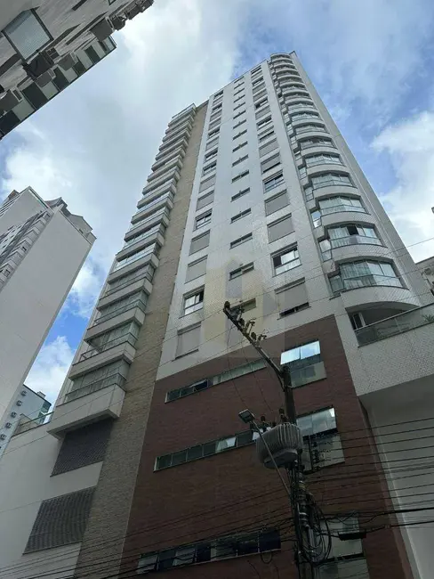 Apartamento com 3 quartos à venda, 133m2 em Centro, Balneario Camboriu - SC - imagem 4 Foto 4 de Apartamento com 3 quartos à venda, 133m2 em Centro, Balneario Camboriu - SC