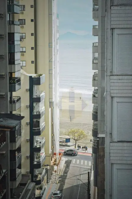 Apartamento com 3 quartos à venda, 133m2 em Centro, Balneario Camboriu - SC - imagem 1 Foto 1 de Apartamento com 3 quartos à venda, 133m2 em Centro, Balneario Camboriu - SC