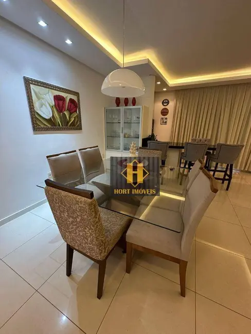 Foto 4 de Apartamento com 3 quartos para alugar, 125m2 em Meia Praia, Itapema - SC