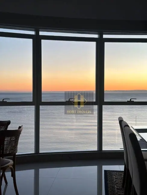 Foto 2 de Apartamento com 4 quartos à venda, 229m2 em Meia Praia, Itapema - SC