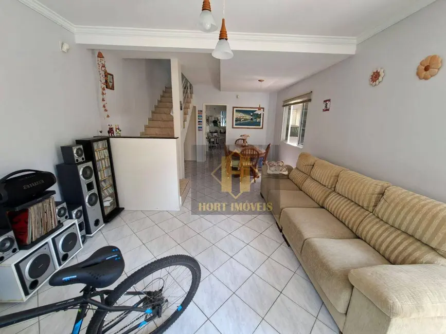 Foto 4 de Sobrado com 3 quartos à venda, 133m2 em Meia Praia, Itapema - SC