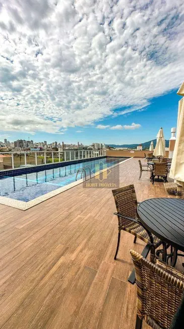 Foto 2 de Apartamento com 2 quartos à venda, 59m2 em Itapema - SC