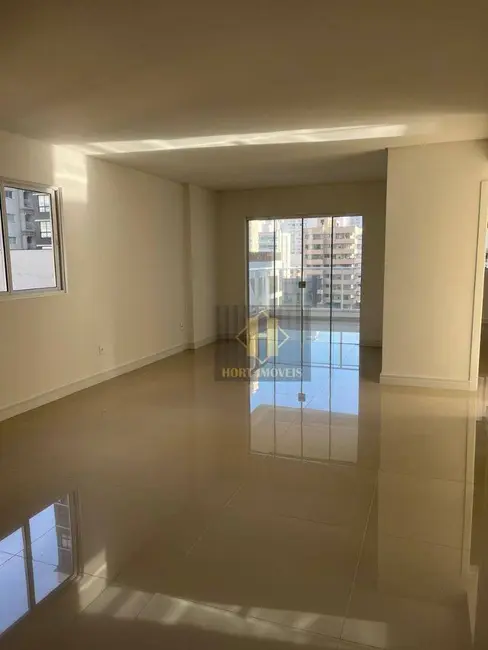 Foto 7 de Apartamento com 3 quartos à venda, 154m2 em Meia Praia, Itapema - SC