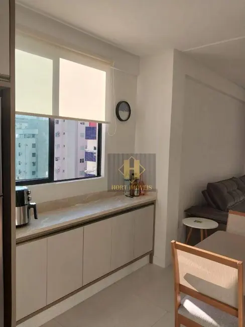 Foto 6 de Apartamento com 3 quartos à venda, 109m2 em Meia Praia, Itapema - SC