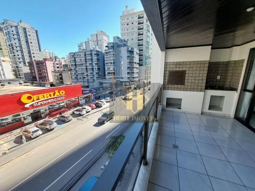Foto 1 de Apartamento com 3 quartos para alugar, 157m2 em Meia Praia, Itapema - SC