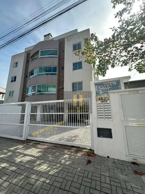 Foto 1 de Apartamento com 2 quartos para alugar, 100m2 em Bombinhas - SC