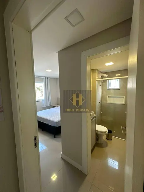 Foto 2 de Apartamento com 2 quartos para alugar, 100m2 em Bombinhas - SC