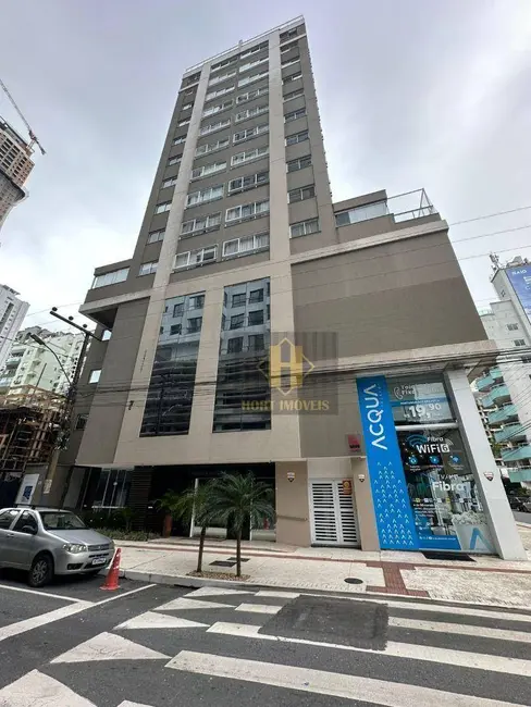 Apartamento com 3 quartos para alugar, 130m2 em Centro, Balneario Camboriu - SC - imagem 1 Foto 1 de Apartamento com 3 quartos para alugar, 130m2 em Centro, Balneario Camboriu - SC