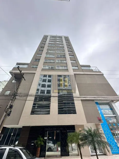 Apartamento com 3 quartos para alugar, 130m2 em Centro, Balneario Camboriu - SC - imagem 2 Foto 2 de Apartamento com 3 quartos para alugar, 130m2 em Centro, Balneario Camboriu - SC