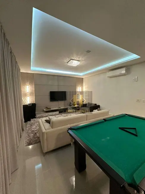 Apartamento com 3 quartos para alugar, 130m2 em Centro, Balneario Camboriu - SC - imagem 7 Foto 7 de Apartamento com 3 quartos para alugar, 130m2 em Centro, Balneario Camboriu - SC