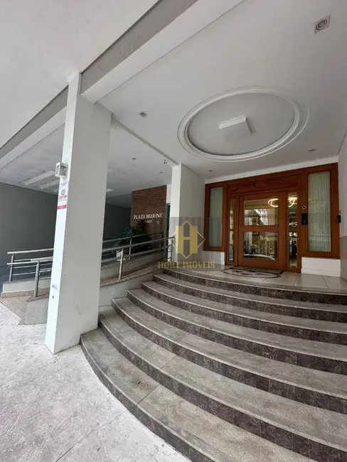 Apartamento com 4 quartos para alugar, 160m2 em Centro, Balneario Camboriu - SC - imagem 5 Foto 5 de Apartamento com 4 quartos para alugar, 160m2 em Centro, Balneario Camboriu - SC