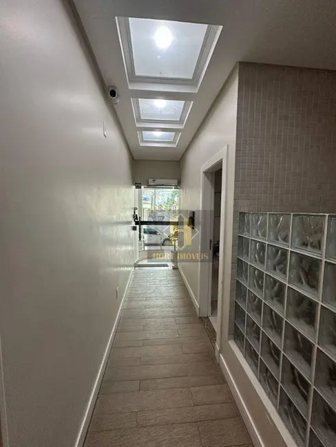 Apartamento com 4 quartos para alugar, 160m2 em Centro, Balneario Camboriu - SC - imagem 8 Foto 8 de Apartamento com 4 quartos para alugar, 160m2 em Centro, Balneario Camboriu - SC