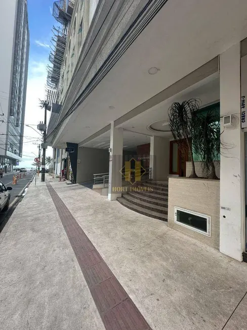 Apartamento com 4 quartos para alugar, 160m2 em Centro, Balneario Camboriu - SC - imagem 4 Foto 4 de Apartamento com 4 quartos para alugar, 160m2 em Centro, Balneario Camboriu - SC