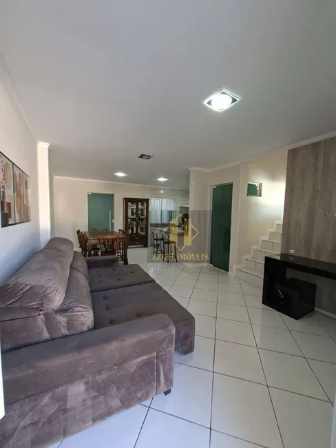 Foto 2 de Sobrado com 3 quartos para alugar, 150m2 em Itapema - SC