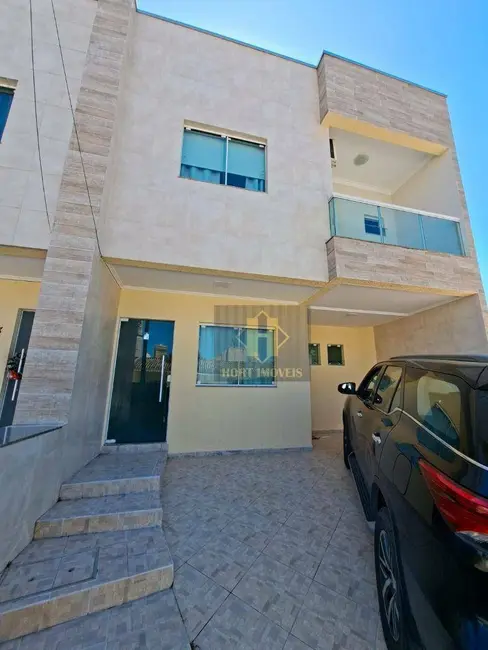 Foto 1 de Sobrado com 3 quartos para alugar, 150m2 em Itapema - SC