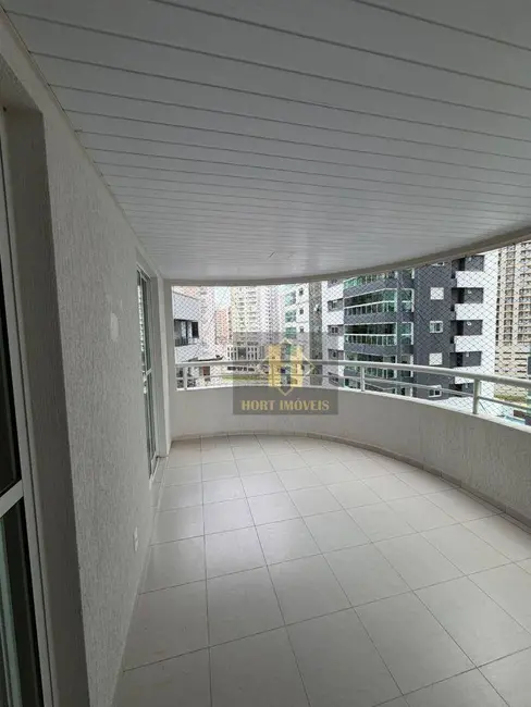 Foto 4 de Apartamento com 3 quartos para alugar, 140m2 em Meia Praia, Itapema - SC