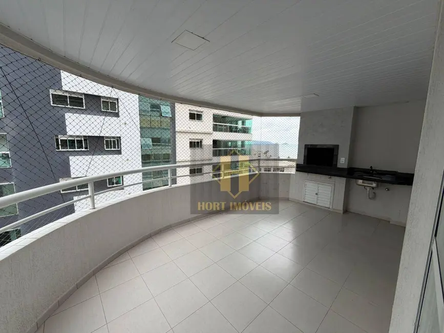 Foto 1 de Apartamento com 3 quartos para alugar, 140m2 em Meia Praia, Itapema - SC