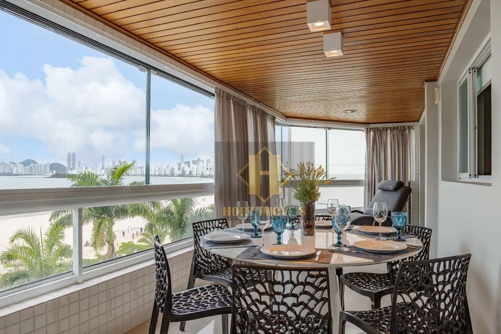 Apartamento com 4 quartos para alugar, 227m2 em Balneario Camboriu - SC - imagem 1 Foto 1 de Apartamento com 4 quartos para alugar, 227m2 em Balneario Camboriu - SC
