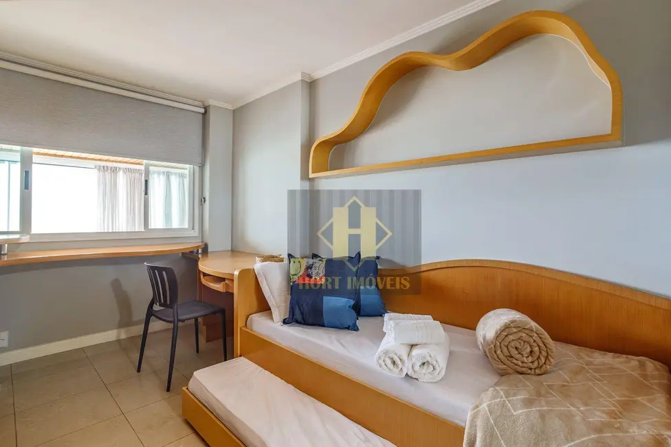 Apartamento com 4 quartos para alugar, 227m2 em Balneario Camboriu - SC - imagem 9 Foto 9 de Apartamento com 4 quartos para alugar, 227m2 em Balneario Camboriu - SC