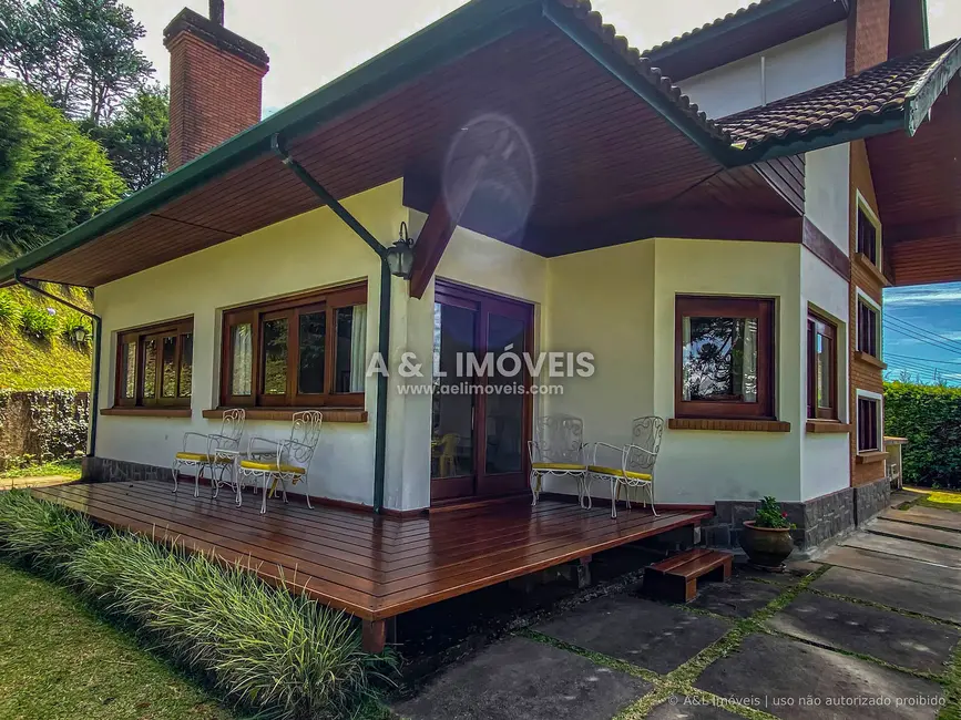 Casa com 3 quartos à venda, 229m2 em Campos Do Jordao - SP - imagem 6 Foto 6 de Casa com 3 quartos à venda, 229m2 em Campos Do Jordao - SP