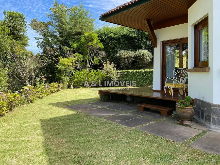 Casa com 3 quartos à venda, 229m2 em Campos Do Jordao - SP - imagem 7 Foto 7 de Casa com 3 quartos à venda, 229m2 em Campos Do Jordao - SP