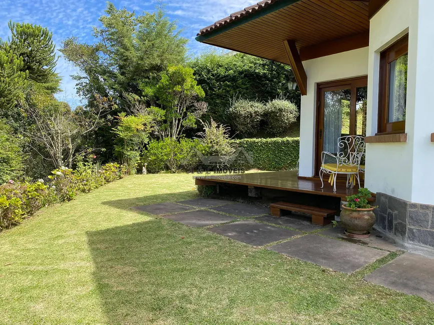 Casa com 3 quartos à venda, 229m2 em Campos Do Jordao - SP - imagem 7 Foto 7 de Casa com 3 quartos à venda, 229m2 em Campos Do Jordao - SP