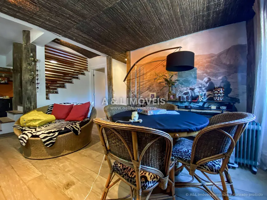 Foto 4 de Apartamento com 4 quartos à venda, 230m2 em Campos Do Jordao - SP