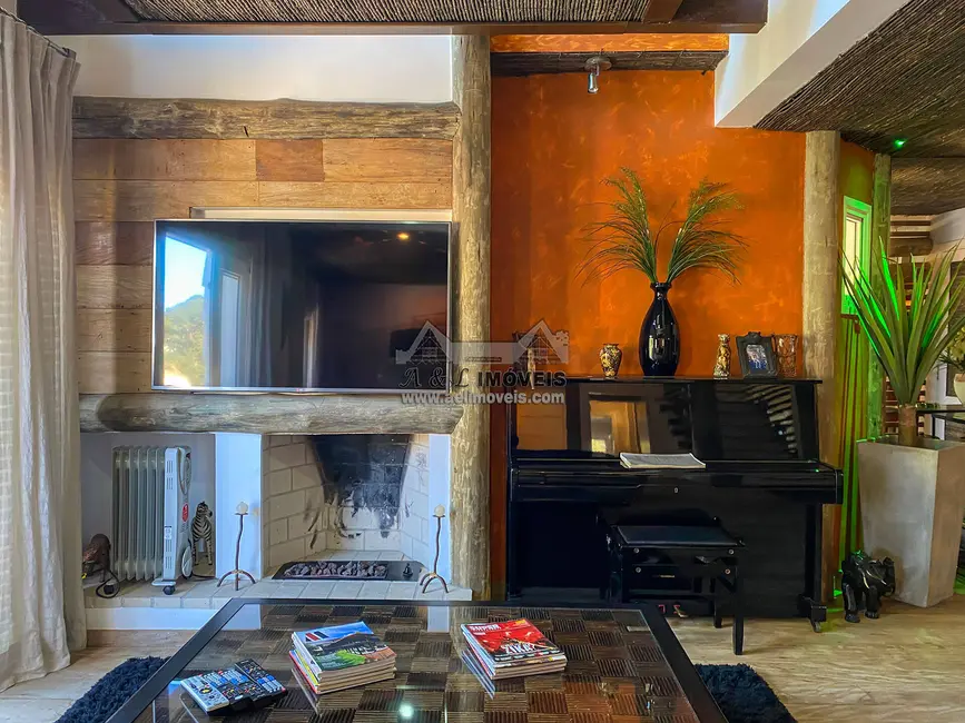 Apartamento com 4 quartos à venda, 230m2 em Campos Do Jordao - SP - imagem 5 Foto 5 de Apartamento com 4 quartos à venda, 230m2 em Campos Do Jordao - SP