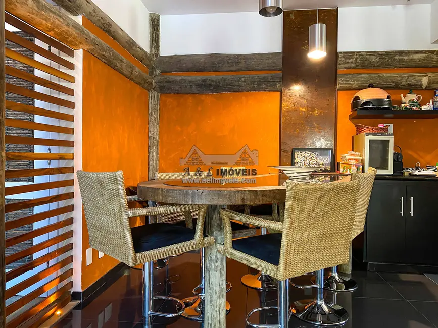 Apartamento com 4 quartos à venda, 230m2 em Campos Do Jordao - SP - imagem 7 Foto 7 de Apartamento com 4 quartos à venda, 230m2 em Campos Do Jordao - SP