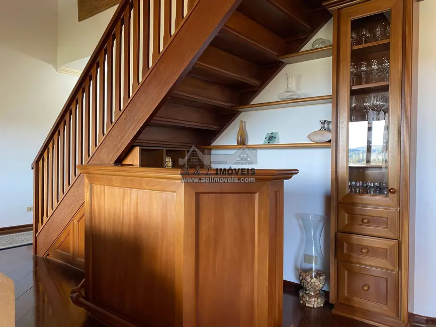 Apartamento com 5 quartos à venda, 310m2 em Campos Do Jordao - SP - imagem 7 Foto 7 de Apartamento com 5 quartos à venda, 310m2 em Campos Do Jordao - SP