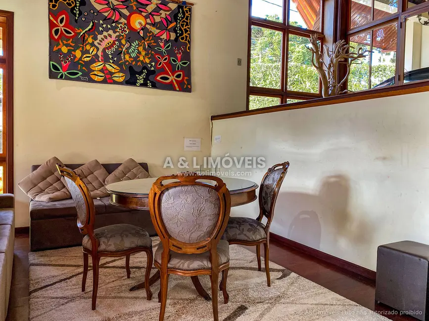 Casa com 5 quartos à venda, 417m2 em Campos Do Jordao - SP - imagem 5 Foto 5 de Casa com 5 quartos à venda, 417m2 em Campos Do Jordao - SP