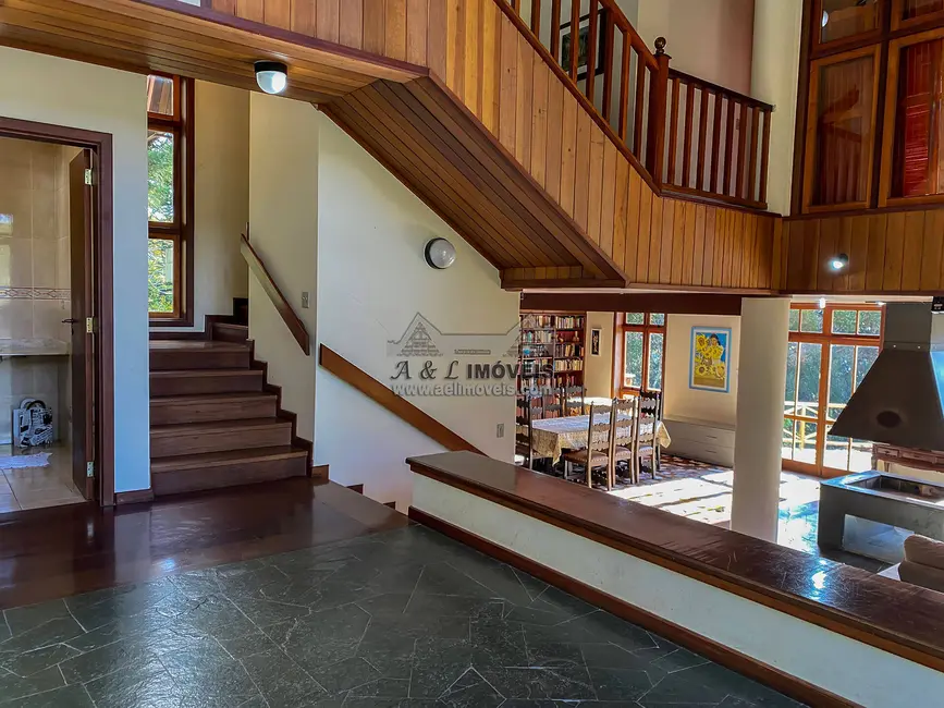 Foto 4 de Casa com 5 quartos à venda, 417m2 em Campos Do Jordao - SP