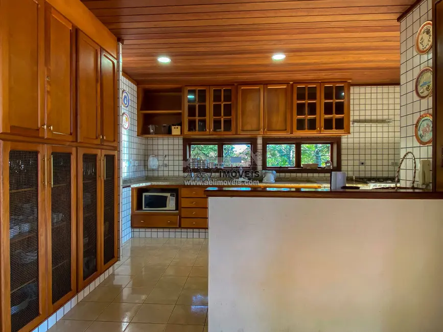 Foto 8 de Casa com 5 quartos à venda, 417m2 em Campos Do Jordao - SP