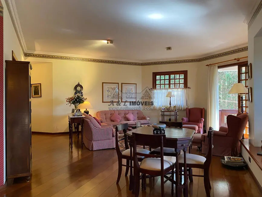 Apartamento com 4 quartos à venda, 245m2 em Campos Do Jordao - SP - imagem 6 Foto 6 de Apartamento com 4 quartos à venda, 245m2 em Campos Do Jordao - SP