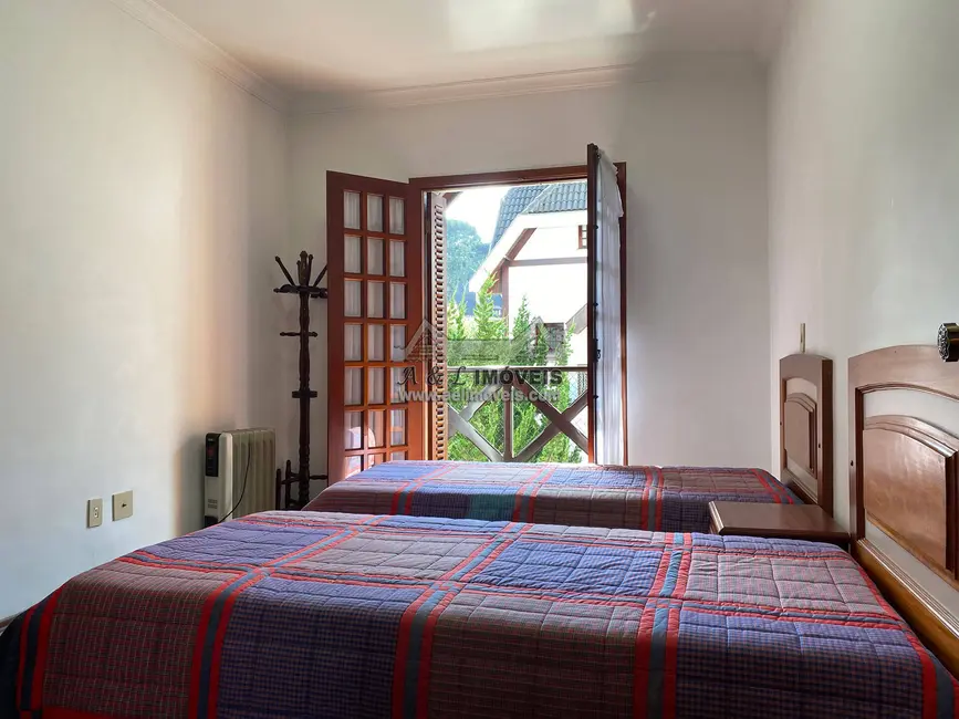 Foto 9 de Apartamento com 5 quartos à venda, 326m2 em Campos Do Jordao - SP