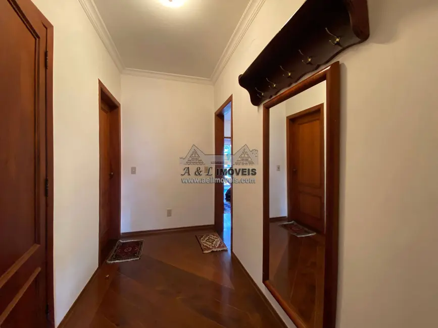 Foto 8 de Apartamento com 5 quartos à venda, 326m2 em Campos Do Jordao - SP