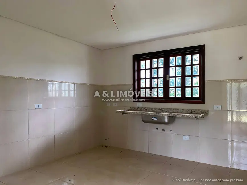 Casa de Condomínio com 3 quartos à venda, 123m2 em Campos Do Jordao - SP - imagem 8 Foto 8 de Casa de Condomínio com 3 quartos à venda, 123m2 em Campos Do Jordao - SP