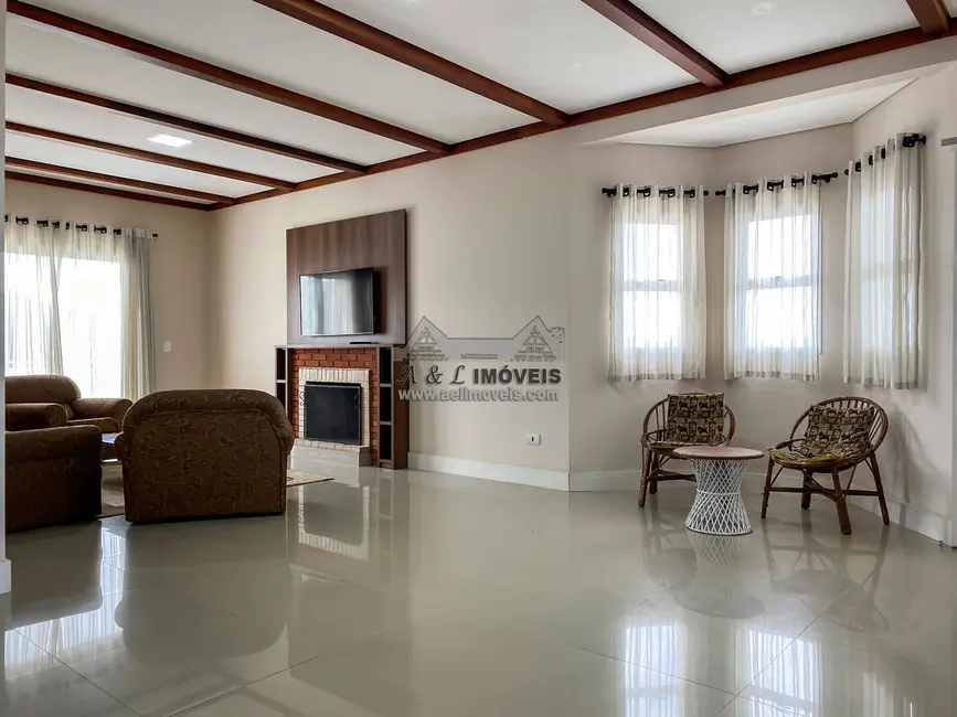 Foto 4 de Casa com 6 quartos à venda, 260m2 em Campos Do Jordao - SP