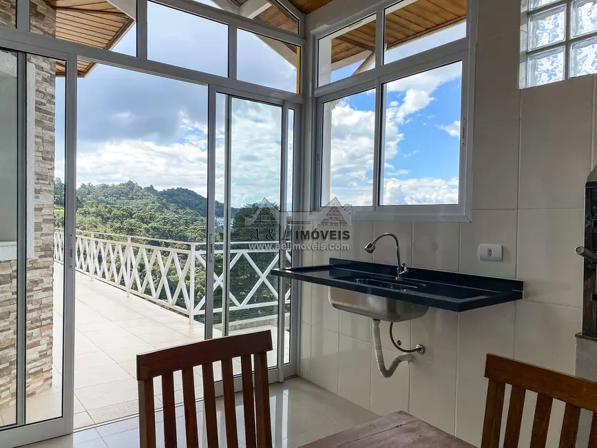 Foto 8 de Casa com 6 quartos à venda, 260m2 em Campos Do Jordao - SP